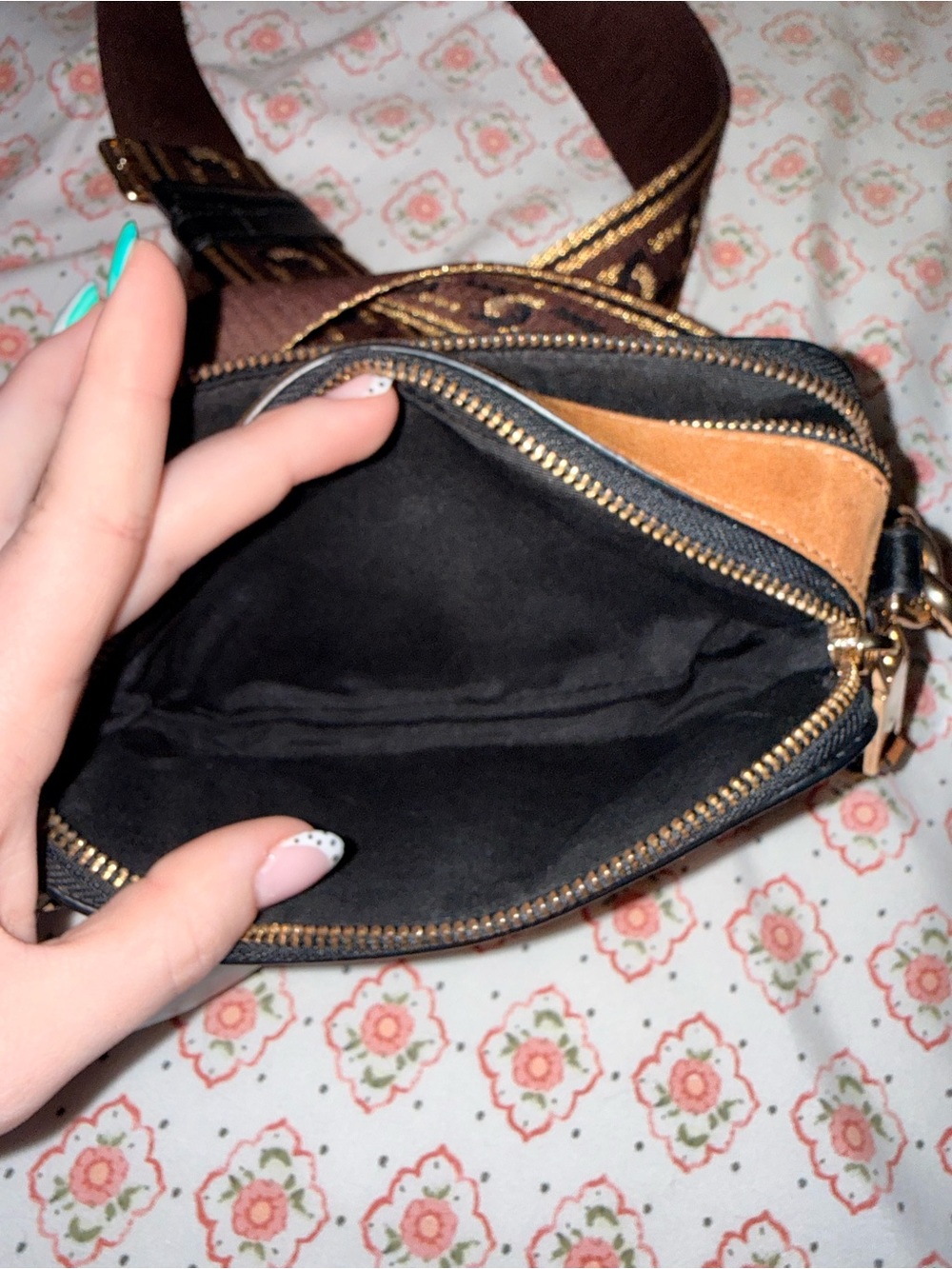 Marc Jacobs suede snapshot bag - Picture 3 of 6